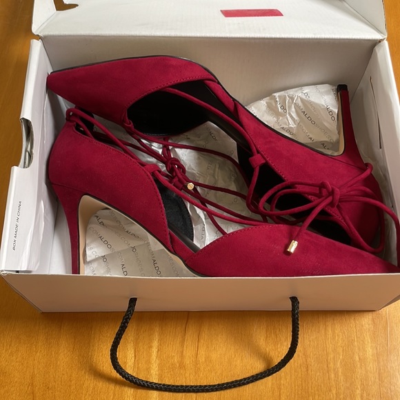 Suede heels - Picture 5 of 6